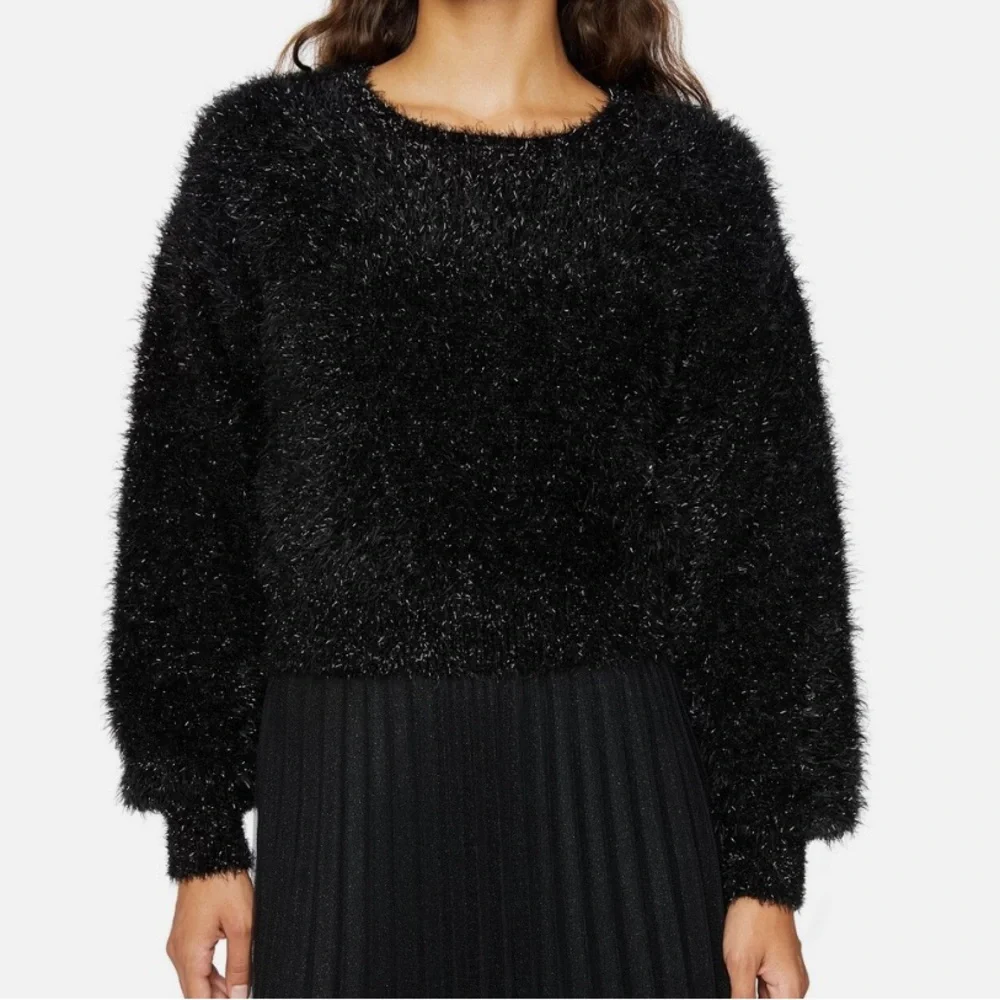 NWOT Lucy Paris Lola Black Sparkly Fuzzy Balloon Sleeve Cropped Sweater. Size M